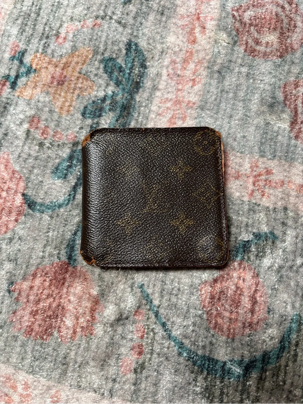 Louis Vuitton authentic but
